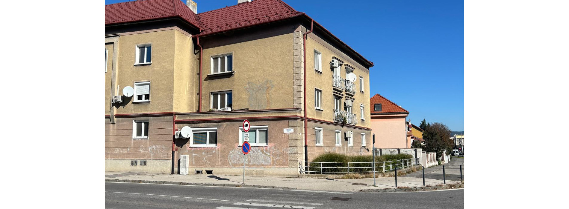 na predaj 2 izbový byt v centre mesta